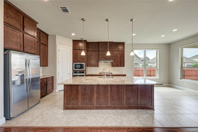 709 Critty LN, Leander, TX 78641