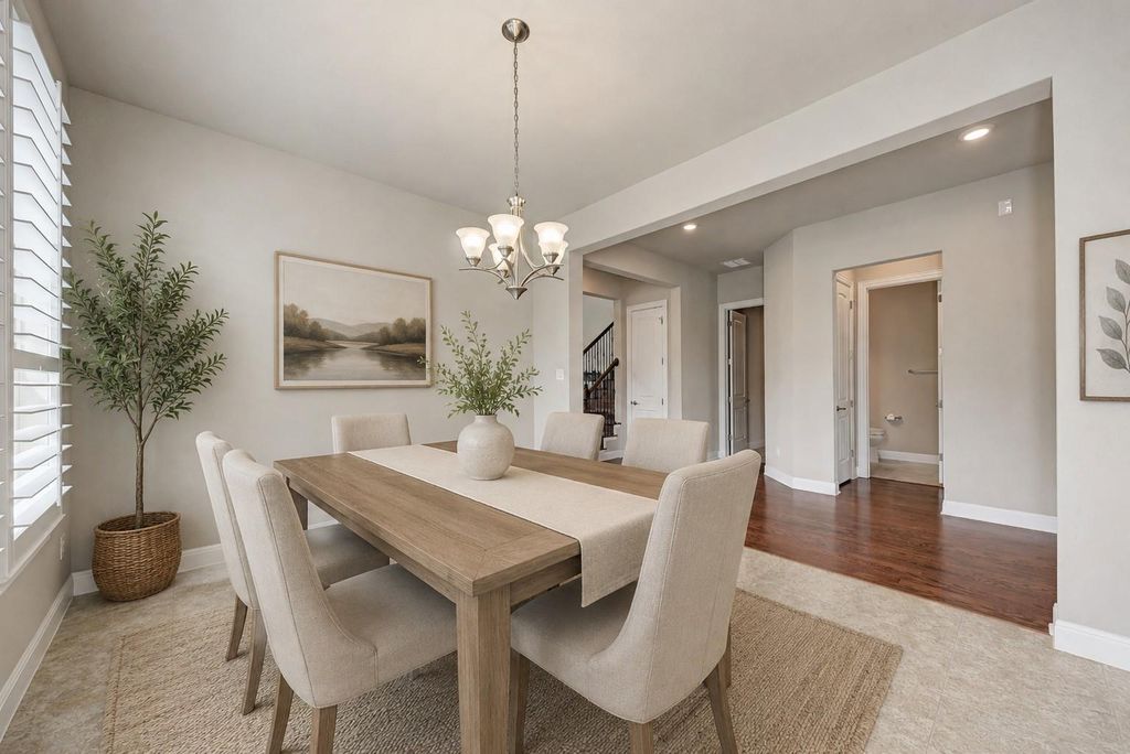 709 Critty LN, Leander, TX 78641