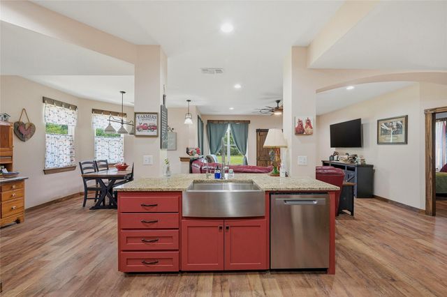 4652 Old Southmayd Road, Sherman, TX 75092