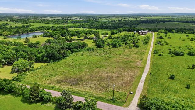 4652 Old Southmayd Road, Sherman, TX 75092