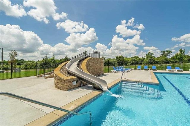 18057 Hauser Street, Overland Park, KS 66013