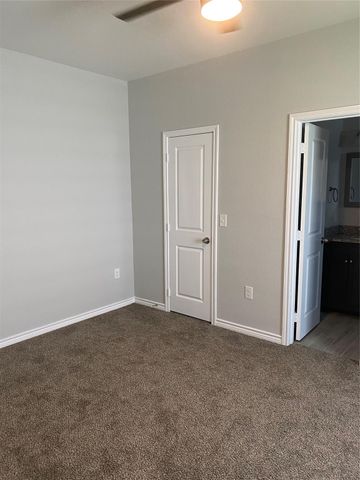 16871 W Ivanhoe, Montgomery, TX 77316