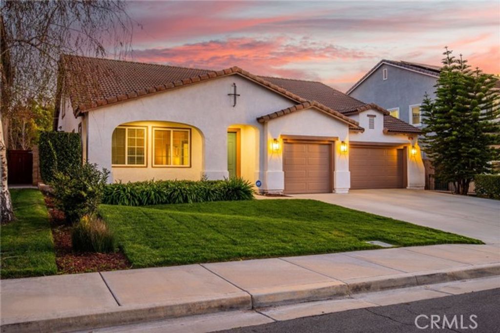 30193 Trois Valley Street, Murrieta, CA 92563