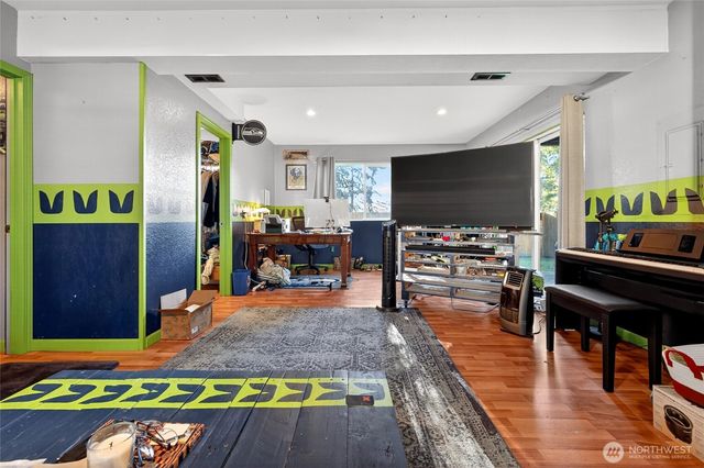 515 N 188th Street, Shoreline, WA 98133