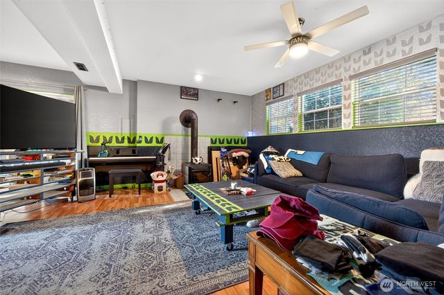 515 N 188th Street, Shoreline, WA 98133