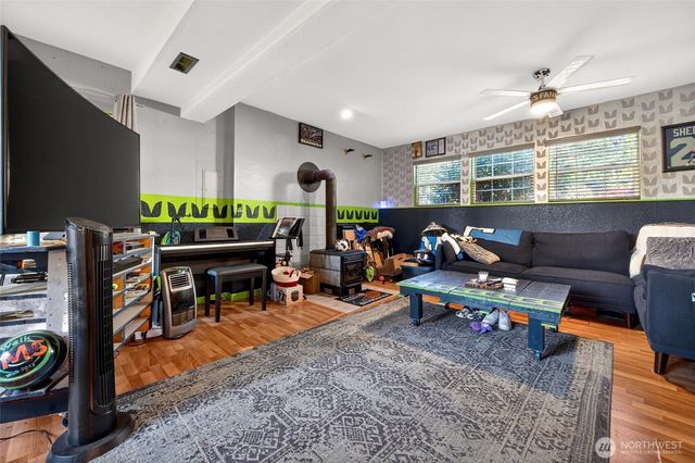 515 N 188th Street, Shoreline, WA 98133