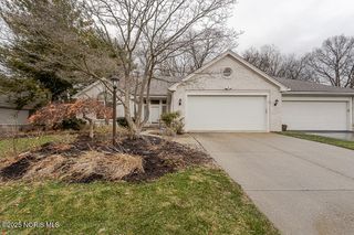 2822 Page Lindsay Lane, Toledo, OH 43615