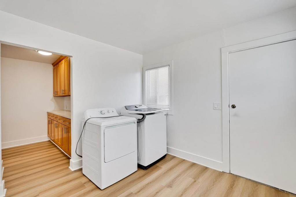 Image 18 of property listing at 1311 Windermere Avenue, Menlo Park, CA 94025