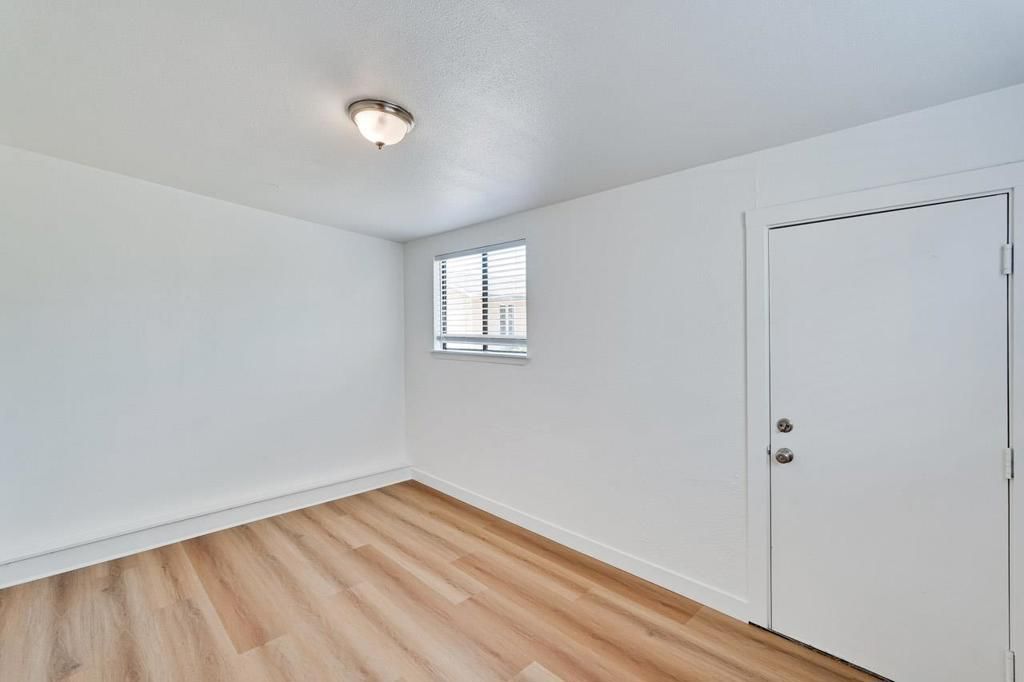 Image 21 of property listing at 1311 Windermere Avenue, Menlo Park, CA 94025