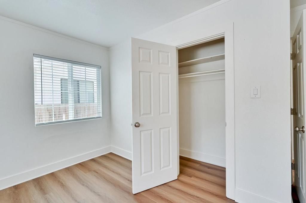 Image 27 of property listing at 1311 Windermere Avenue, Menlo Park, CA 94025