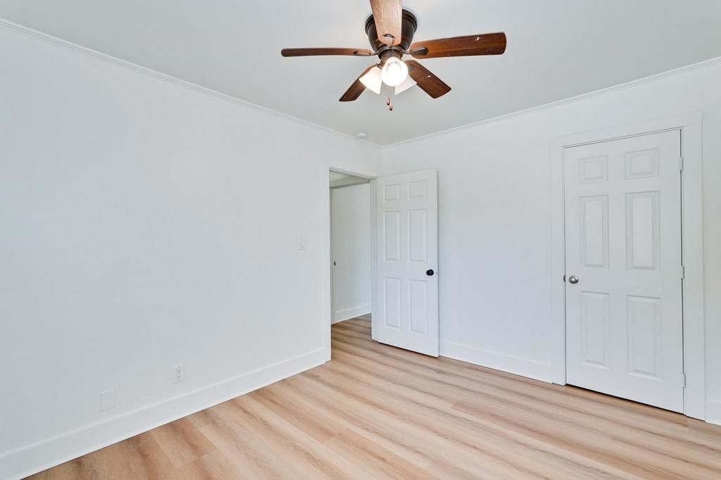 Image 32 of property listing at 1311 Windermere Avenue, Menlo Park, CA 94025