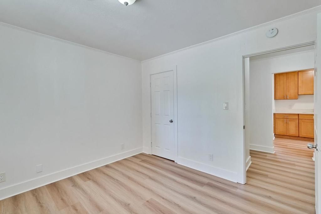 Image 35 of property listing at 1311 Windermere Avenue, Menlo Park, CA 94025