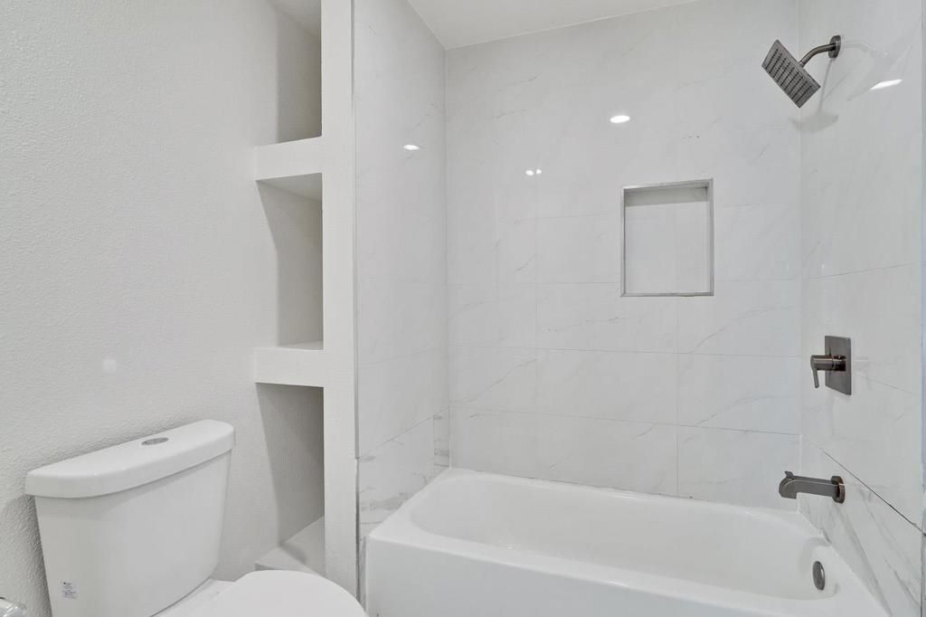 Image 42 of property listing at 1311 Windermere Avenue, Menlo Park, CA 94025