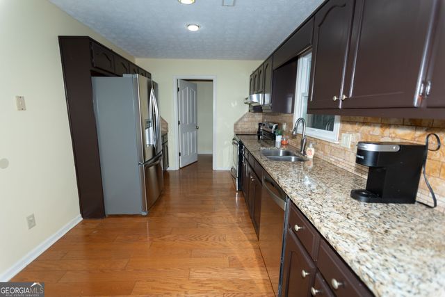 326 Legacy Lane, Peachtree City, GA 30269