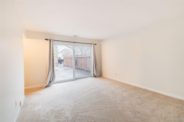 8063 Colony Drive 1, Grosse Ile Township, MI 48138