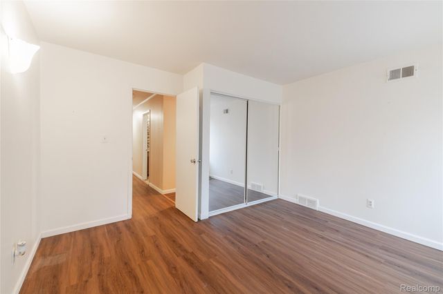 8063 Colony Drive 1, Grosse Ile Township, MI 48138