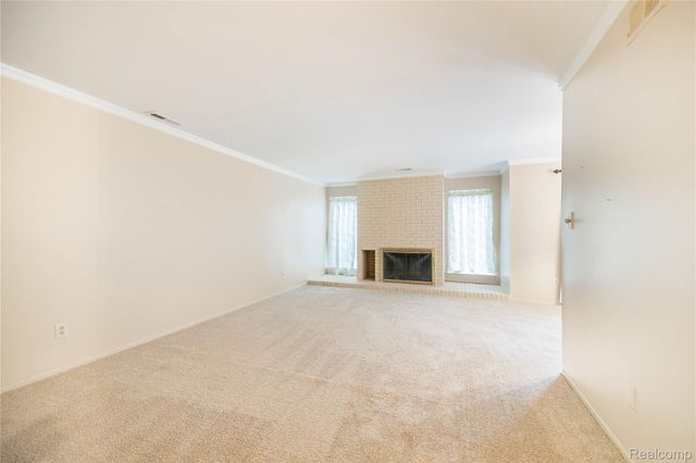 8063 Colony Drive 1, Grosse Ile Township, MI 48138