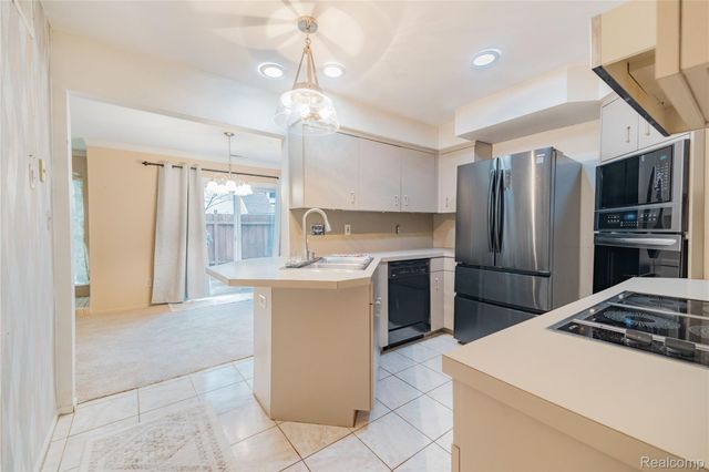 8063 Colony Drive 1, Grosse Ile Township, MI 48138