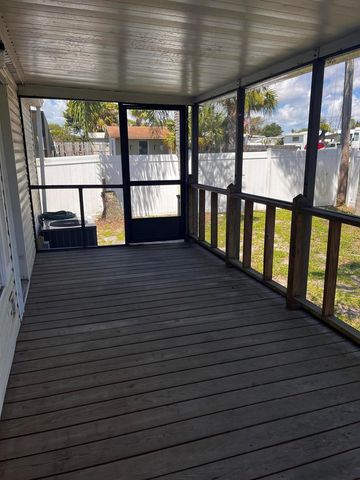 8015 SE Fairchild Way, Hobe Sound, FL 33455