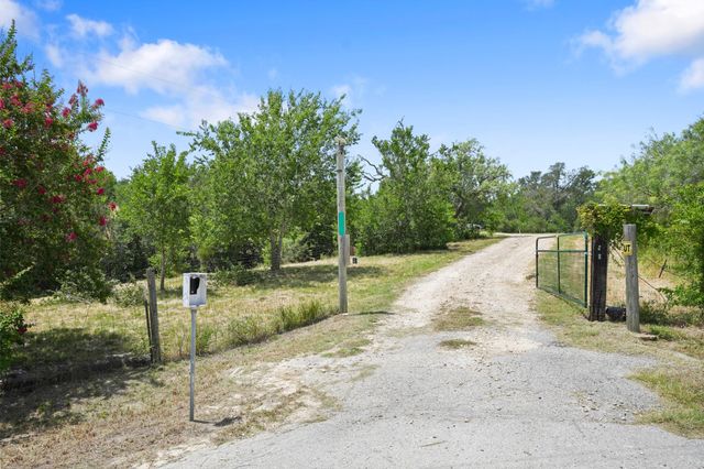 15701 Forest Glenn CV, Del Valle, TX 78617