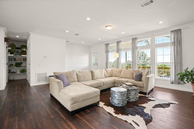 15701 Forest Glenn CV, Del Valle, TX 78617