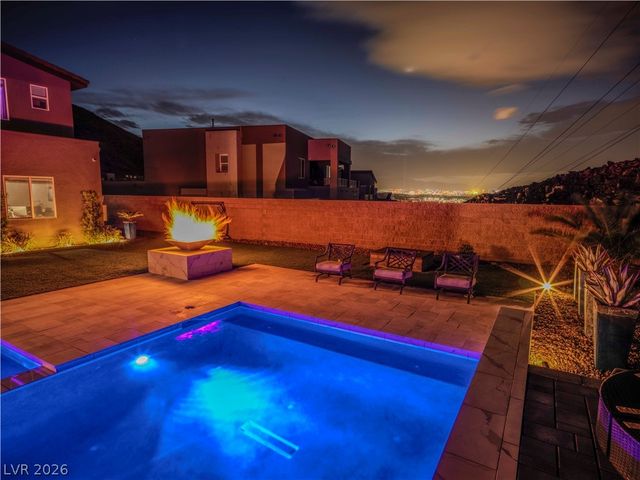 270 Shaded Canyon Drive, Henderson, NV 89012