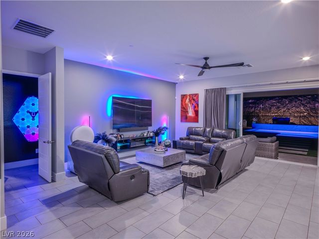 270 Shaded Canyon Drive, Henderson, NV 89012