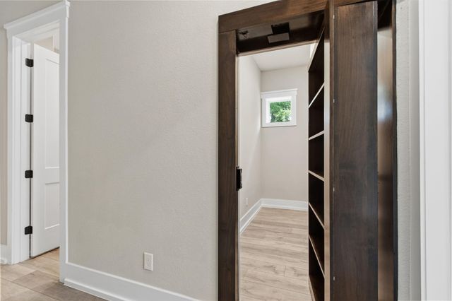23460 Cannondale Loop, Montgomery, TX 77316