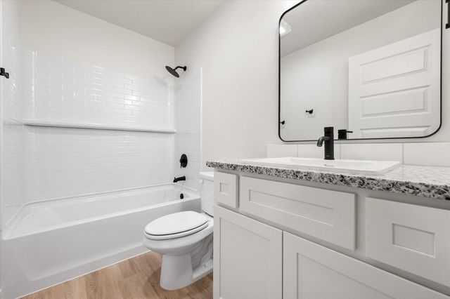 2416 Aberdeen Avenue, Wolfforth, TX 79382