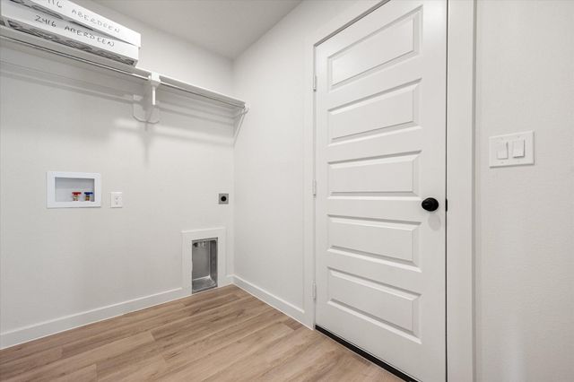 2416 Aberdeen Avenue, Wolfforth, TX 79382