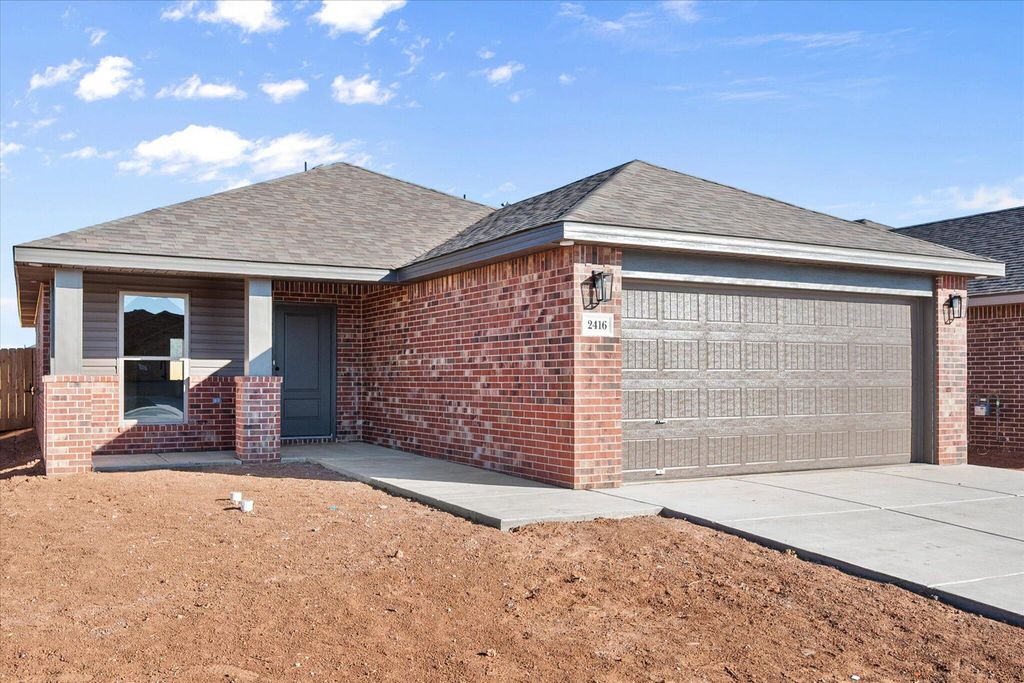 2416 Aberdeen Avenue, Wolfforth, TX 79382