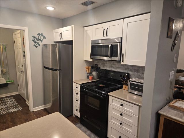 7605 SW 7TH PLACE, Gainesville, FL 32607