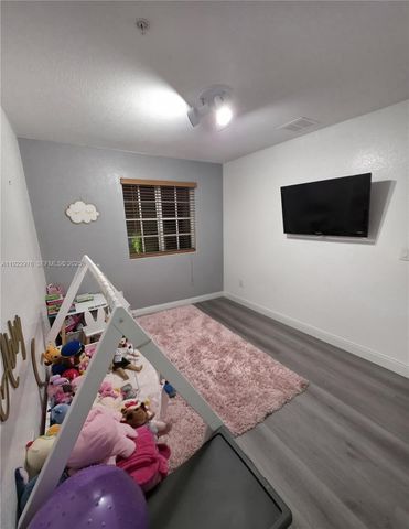 111 NW 2nd Ave 2, Hallandale Beach, FL 33009