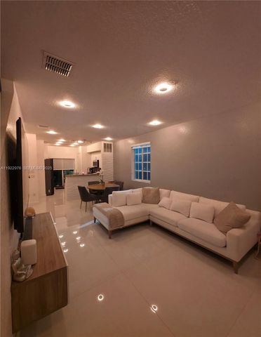 111 NW 2nd Ave 2, Hallandale Beach, FL 33009