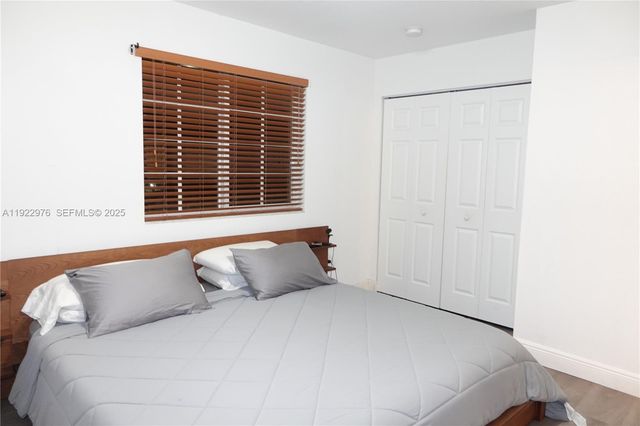 111 NW 2nd Ave 2, Hallandale Beach, FL 33009