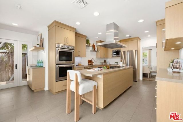 4911 Ben Avenue, Valley Village, CA 91607