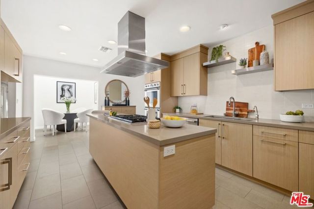 4911 Ben Avenue, Valley Village, CA 91607