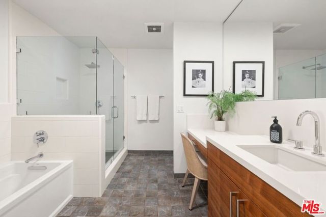 4911 Ben Avenue, Valley Village, CA 91607