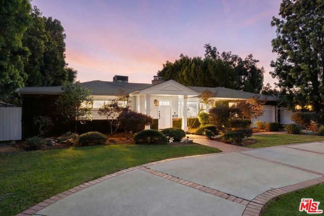 4911 Ben Avenue, Valley Village, CA 91607