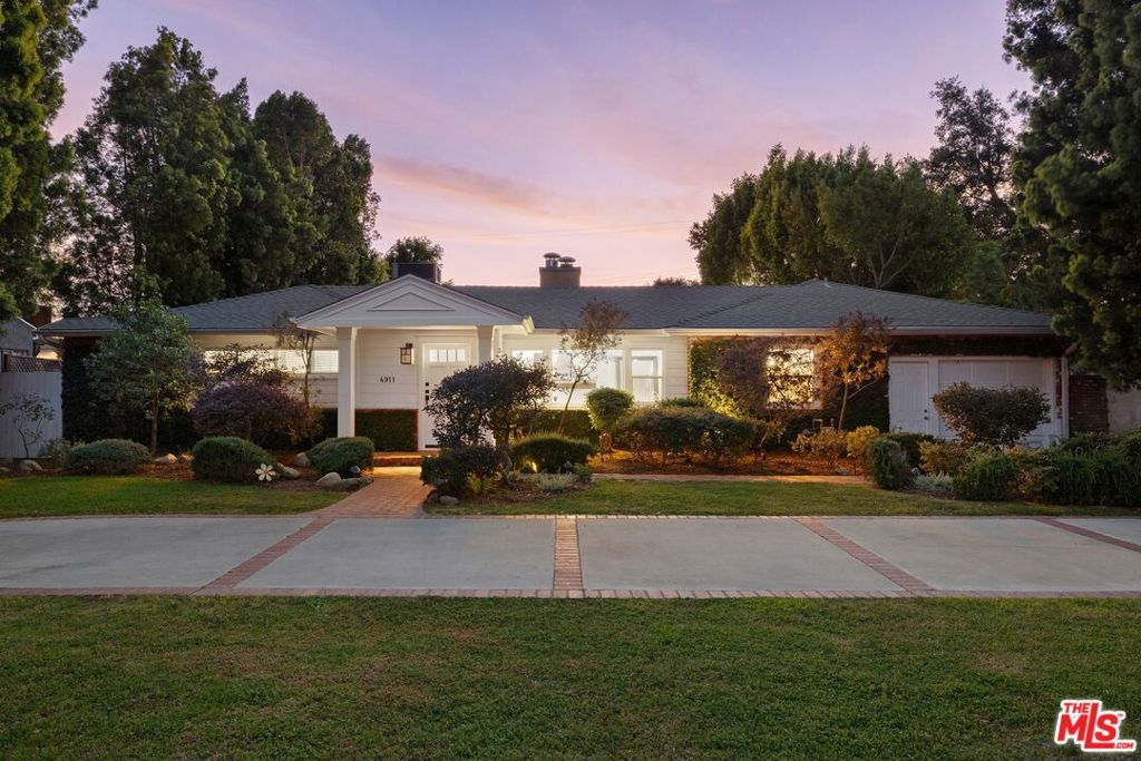 4911 Ben Avenue, Valley Village, CA 91607
