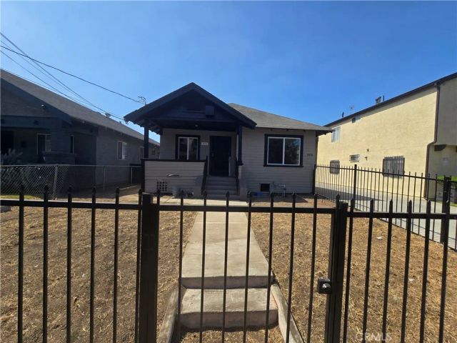 420 W 53rd, Los Angeles, CA 90037