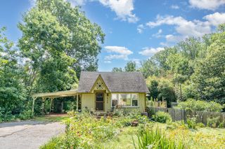 4124 Oakwood Road, Charlotte, NC 28269