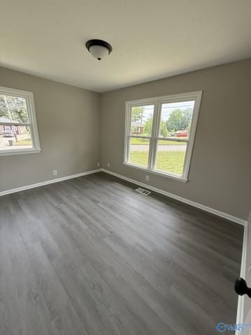 6108 Sandia Blvd, Huntsville, AL 35810
