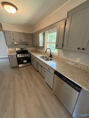 6108 Sandia Blvd, Huntsville, AL 35810