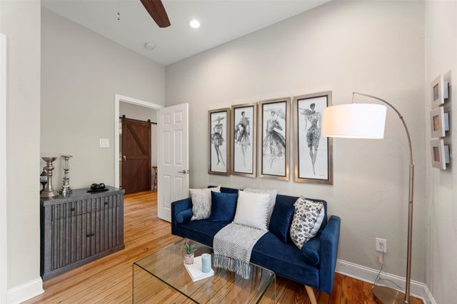 711 4th Street, Sealy, TX 77474