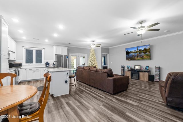 12613 Orell Station Pl, Louisville, KY 40272