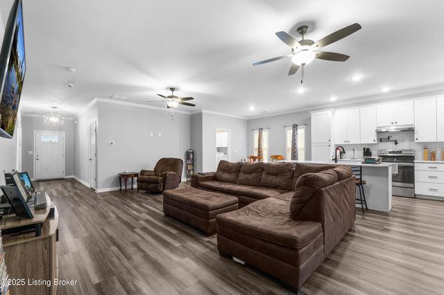 12613 Orell Station Pl, Louisville, KY 40272