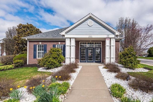 12202 Redspire Dr 301, Louisville, KY 40299