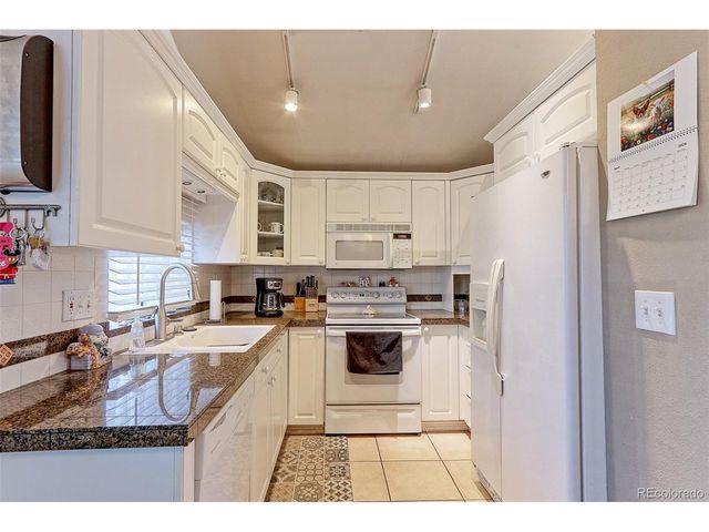 11941 E Cornell Cir, Aurora, CO 80014