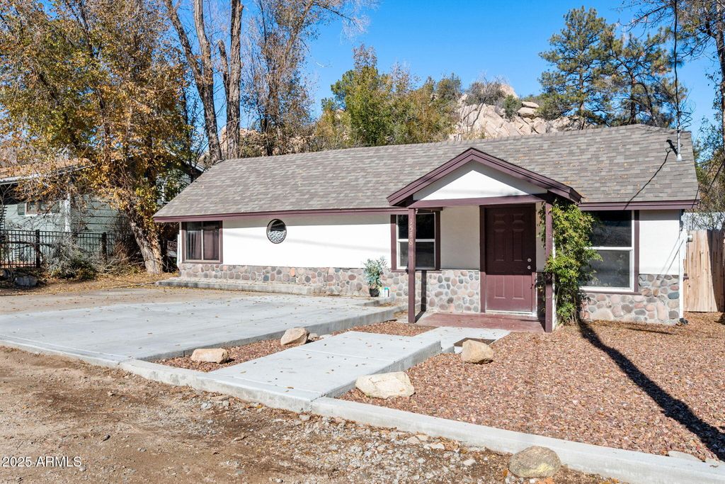 1548 OREGON Avenue, Prescott, AZ 86305